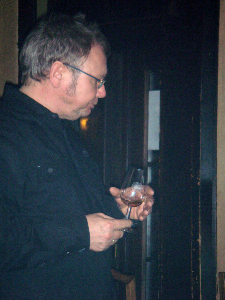 http://pipers-corner.de/media/events/Whisky Tasting/DSCN1874.jpg http://pipers-corner.de/media/events/Whisky Tasting/DSCN1874.jpg